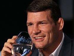 фото - UFC 199: Биспинг заменит Уайдмана в титульном бою с Рокхолдом