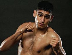 фото - Амир Хан: «Я стану первым, кто побьет Мэйуэзера!»