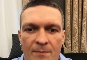 Александр Усик отказался от всех поясов: заявление чемпиона