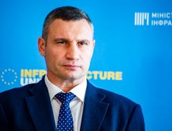 фото - Виталий Кличко дал интервью: о шансах Усика и бое Ломаченко против Беринчика