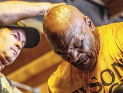 фото - Майк Тайсон о бое с Джонсом: Мой режим – "найти и уничтожить", хочу победить нокаутом