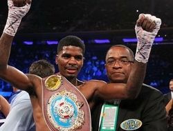 фото - Морис Хукер отстоял титул, несмотря на «приключения» на весах