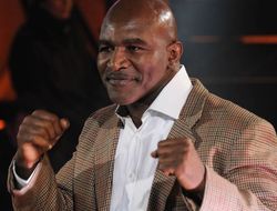 фото - Эвандер Холифилд вернётся на ринг ради реванша с Шерманом Уильямсом?