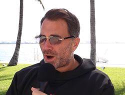 фото - Хирн высмеял Уайта в боксе. Но есть то, о чём он промолчал