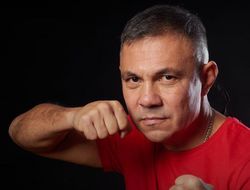 фото - Костя Цзю хочет видеть сына Тима Цзю в России