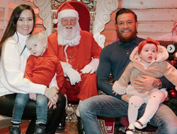 фото - Макгрегор у Санты, Забит с пернатым хищником, Кличко в недалёком прошлом — соцсети 