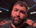 Экс-чемпион UFC в тяжёлом весе выступит в карде шоу Макгрегор-Чендлер