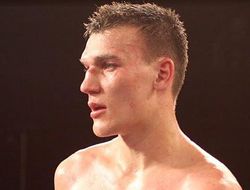 фото - 1 октября, Санта-Моника: Максим Власов дерётся с небитым Айзея Томасом