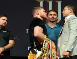 фото - Головкин и Канело — не враги, а бизнес-партнёры. Так считает топ-тренер