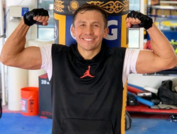 фото - Весёлый Усик на спаррингах, Головкин завершает подготовку, идиллия Ковнацки — соцсети 