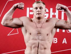 фото - Сергей Павлович дебютирует в UFC боем против Алистара Оверима — СМИ
