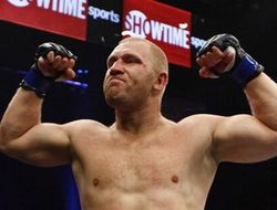 фото - Одиозный Хрюнов: Предложил Харитонову бой с чемпионом WBA Чарром