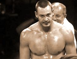 фото - Буковинский супертяж-проспект Тесленко открыл новый сезон победой над Маркесом