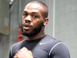 фото - Джон Джонс обнадёживает хорошими новостями, обещает скорое возвращение