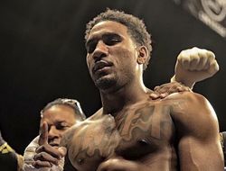 фото - Джарретт Хёрд готов ехать в Британию и нокаутировать Келла Брука