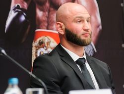 фото - Головащенко поборется за титул Лерены: фото и цитаты с пресс-конференции в Киеве