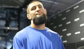 Насколько опасен Дю Плесси своим «корявым» стилем? Мнение Чимаева