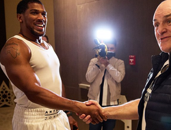 фото - Фьюри: «Джошуа вновь станет чемпионом мира»