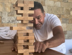 фото - Де Ла Хойя хочет подписать расставшегося с Top Rank нокаутёра