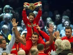 фото - (Репортаж) Отчет о бое Владимира Кличко и Жана-Марка Мормека