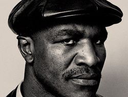 фото - Видео: «дорожный гнев» Эвандера Холифилда