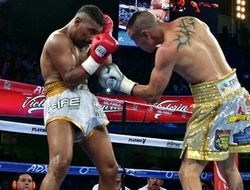 фото - Вояка Хардон и проспект Хукер нокаутировали своих оппонентов