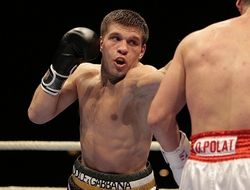 фото - Видео: лучшие моменты боя Сергея Деревянченко и Майка Гая от vRINGe.com