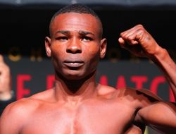 фото - Ригондо поднимется на вес выше, чтобы драться с Маресом и Санта Крусом — менеджер