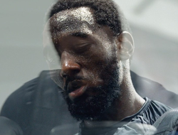 фото - Кроуфорд хочет разобраться с критиками: «Они сожрут свои слова, смеюсь им в лицо»