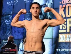 фото - Украинец Копыленко ронял канадца Батлера, но победить не сумел