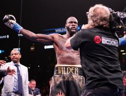 фото - Энтони Джошуа размышляет о причинах отказа Дионтэя Уайлдера от предложения DAZN