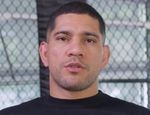 Алекс Перейра сделал прогноз на главный бой турнира UFC в Баку