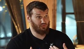 Арсланбек Махмудов рассказал о схватке с медведем