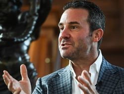 фото - «Лучше ему быть осторожным». Президент Top Rank предостерёг Тайсона Фьюри