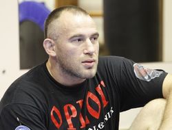 фото - UFC 215: Олейник может заменить Дос Сантоса в бою с Энганну