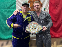 фото - The Ring утверждает, что Канело объявит о поединке с Чарло. Не все обозреватели с этим согласны