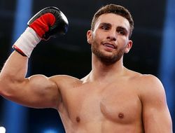 фото - День смеха: Гевор и Влодарчик подерутся за выход на Гассиева