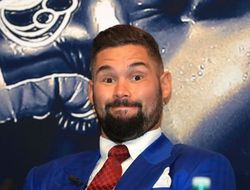 фото - Тони Беллью: Уайлдер по-любому что-то курит… Нужно спасать чувака…