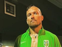 фото - Усик в тропиках: два фото подготовки к реваншу с Джошуа