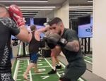 Двалишвили спарринговал с Топурией. Есть видео