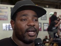 фото - Тренер Кроуфорда: Индонго не лучше Постола!