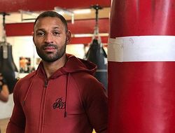 фото - Пиковый Мэйуэзер будет бить пикового Ломаченко каждый день — Келл Брук