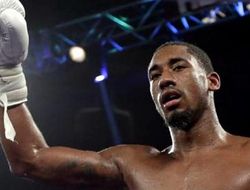 фото - Деметриус Эндрэд больше не чемпион мира