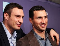 фото - Владимир сделает всё необходимое для победы над Джошуа — Виталий Кличко