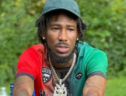 фото - В Истера трижды стреляли. Он отправил сообщение в Twitter