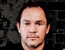 фото - Тренер Пакьяо: «Что ни говори, а Мэйуэзер дрался с одноруким боксёром»