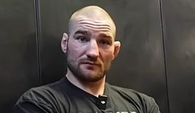 «Чимаев дружит с полевыми командирами». Экс-чемпион заявил, что только он может побить Хамзата