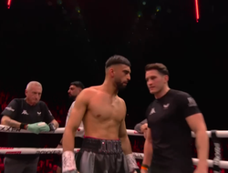 фото - Азим удосрочил Липинца в бою за звание чемпиона мира: видео