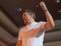 фото - Почему Усик отказался от боя с Уордли? Мнение эксперта