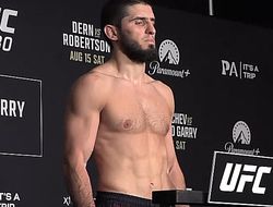 фото - Махачев и Гэрри прошли взвешивание перед UFC 330: результаты и видео